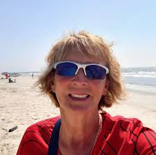 What was the name of the small grocery store in downtown Souderton around  1968 and where was Landis Market originally?