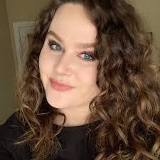 Abby Mitchell's Instagram, Twitter & Facebook