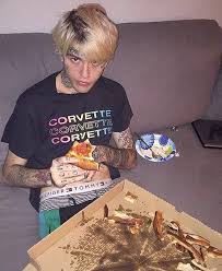 When I Die Bury Me With All My Ice On Idea By Woof On Lil Peep Lil Peep Beamerboy Lil Peep Hellboy Peeps