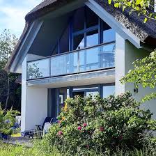 Das walmdach ist für viele bauherren der inbegriff für landhausarchitektur. Haus An Der Heide Hiddensee Aktualisierte Preise Fur 2021