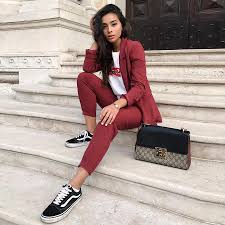 Maybe you would like to learn more about one of these? Burgundy Women Prom Suits Notched Lapel Wedding Guest Wear For Lady Tuxedos Two Pieces Evening Formal Blazers Custom Made Jacket And Pants From Weddingsalon 74 42 Dhgate Com