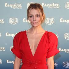 Mischa barton reflects on 'complicated' exit from 'the o.c.': Yi Vls2hmiozrm