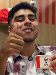 Real Reaction time‼️ Ki zot inn panse lor nou bann Dunked Chilli Pops zot  😋 Vinn esey-sa dan Coeur de Ville Flacq ziska 22:00 zordi. #realreaction  #mauritius🇲🇺 #kentuckytown #fyp #dunkedon @Mélodie ...