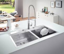 Si estos además cuentan con propiedades de última generación que favorecen la máxima higiene y calidez posible a nuestro hogar o a nuestro restaurante o local de. Completa Con Grohe El Diseno De Tu Cocina Con Sus Nuevos Fregaderos Construnario Com