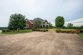 1421 Leo Baker Rd Ashland City Tn 37015 4 Bed 3 5 Bath 1 660 000 Beautiful Home On 13 Beautiful Homes Home Ashland City