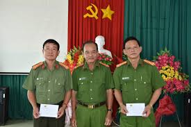 Nhận được tin báo, công an tp.quảng ngãi phối hợp phòng cảnh sát hình sự, công an tỉnh đã khẩn trương truy xét, giải cứu thành công nạn nhân bị bắt giữ trái phép. Cong An Tiá»n Giang Khen ThÆ°á»Ÿng 3 Táº­p Thá»ƒ Cáº¥p CÄƒn CÆ°á»›c Cong Dan Bao NgÆ°á»i Lao Ä'á»™ng