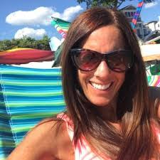 Rachel Riendeau's Instagram, Twitter & Facebook