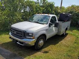 I have been looking everywhere here in. Ford F350 Xl 2003 Utility Service Trucks