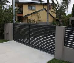 Metal gatezzz, modern metal gate, modern gates and fences, metal entry, gate metal, corrugated metal, metal gate design, main gate design, modern gate. Custom Fence Wooden Fences Driveway Gates Los Angeles Harwell Design Fences Driveway Gates Los Angeles Santa Monica In 2021 Modern Fence Design House Fence Design House Front Gate