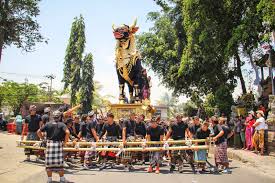 Maybe you would like to learn more about one of these? 9 Upacara Adat Di Indonesia Dengan Keunikan Masing Masing Daerah Asalnya