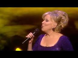 Songstube provides all the best bette midler songs, oldies but goldies tunes and legendary hits. Bette Midler Wind Beneath My Wings Live Bettemidler Youtube