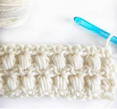 One link direct to the italian website, but it's going through a translator so you can easily read it. 20 Basic Crochet Stitches Dabbles Babbles