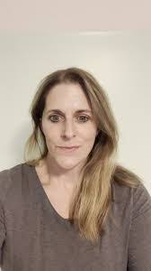 Amy Newfield's Instagram, Twitter & Facebook