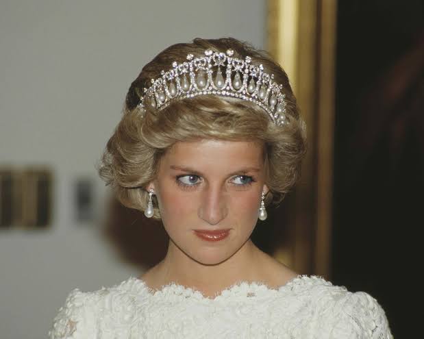 All About Princess Diana's Aristocratic Family—and Her Surprising Tie to  This Actress - AOL