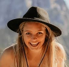 Jody Moss's Instagram, Twitter & Facebook