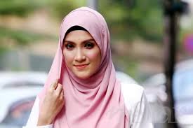 Nama neelofa dan fattah amin memang tidak asing lagi dalam industri hiburan. Fattah Amin Enggan Isu Putus Cinta Terus Berpanjangan Hiburan Mstar