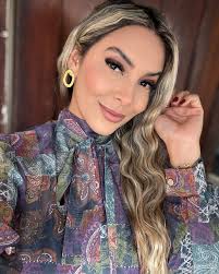 Lili Perez (@liliperezz) · Instagram photos and Reels