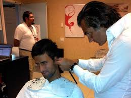 Novak djokovic seemed pretty satisfied after his wife jelena cut his hair amid the coronavirus lockdown. Want Hair Like Djokovic Or Nadal Ask The Official Stylist Of The Us Open Gq