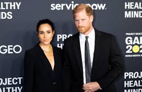 El príncipe Harry ‘explora todas las opciones’ para viajar con sus hijos al Reino Unido