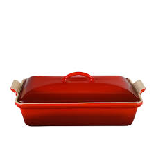 Le creuset stoneware casseroles offer superior, highly functional performance in the oven and at the table. Le Creuset Covered Rectangular Dish 33cm Cerise Kitchen Warehouse