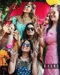 New Mehndi Ideas From Kishwer Merchant S Pretty Daytime Mehndi Indian Wedding Photography Poses Wedding Photos Poses Wedding Photography Poses