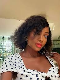 Every girl is a doll 🙋‍♀️either 𝓐𝓷𝓷𝓪𝓫𝓮𝓵𝓵𝓮 𝓸𝓻 𝓑𝓪𝓻𝓫𝓲𝓮 • •  #prettygirls #pokadotdress