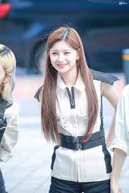 星际捕梦家 1229 on twitter bridal photography poses yuehua entertainment photography poses