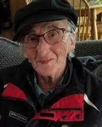 Loretta Chaplin's Instagram, Twitter & Facebook