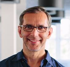 200-25_Jahresbericht RAV ALK 2022_RZ7.indd