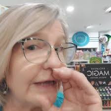 Sharlene Foreman's Instagram, Twitter & Facebook