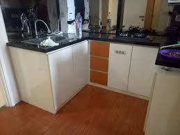 Pembayaran mudah, pengiriman cepat & bisa cicil 0%. Paket Kitchen Set Full Furnish Kitchen Set Atas Bawah Top Table Granite Nero Absolute Backwall Mozaik Kac Desain Interior Apartemen Balkon Lampu Halogen