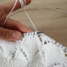 Merve Nin Orguleri On Instagram Herkese Gunaydin Hayirli Sabahlar Sizlere Ufak Bir Video Ile Gel Baby Knitting Patterns Orgu Orgu Egitimleri