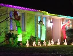 Arlington's Lights at Interlochen opens Friday with hundreds of decorated  homes