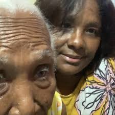 Muy Feliz y Bendecido día qué la gracia y la misericordia de nuestro Amado  Padre Celestial él Todopoderoso,Nuestro Rey de Reyes,nuestro Señor de  Señores,Alfa y Omega(Principio y Fin)esté obrando en cada uno/a