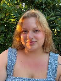 Sophia Penn's Instagram, Twitter & Facebook