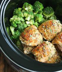 Une Delicieuse Recette De Poulet A L Erable Et Moutarde De Dijon Dans La Mijoteuse Recipe Recipes Slow Cooker Chicken Pot Recipes