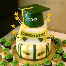 Green And Yellow Graduation Cake Green Graduation Party Graduation Party Themes Green Graduation