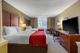 This hotel in tucson, az is conveniently located off interstate 10. Hotel In North Conway Nh Comfort Inn Suites North Conway