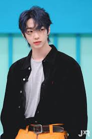 Pin By Matoaka On Yuri Park Cute Asian Guys Aesthetic People Handsome Boys