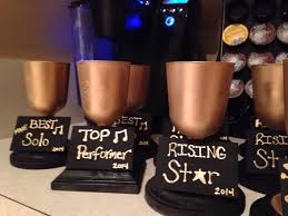 Diy Trophies Dollar Store Use A Wooden Plaque For The Base Plastic Wine Cups From The Store Spray Paint Craz Homemade Trophies Diy Trophy Bowling Prizes