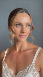 Congratulations to the gorgeous Jordan! , Makeup: @amandamccarthybeauty ,  Hair: @bylaurenkinton , Florals: @fasinflowers , Venue: @cliffhousemaine ,  ., #amandamccarthybeauty #bridalmakeupartist #mua ...