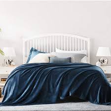 Easeland soft king size blanket winter warm microplush lightweight thermal fleece blankets for couch bed sofa,90x108 inches,dark gray. Bedsure Flannel Fleece Blanket King Size 108 X90 Dark Blue Lightweight Blanket For Sofa Couch Bed Camping Travel Super Soft Cozy Microfiber Blanket Pricepulse