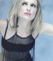 Sweet Oblivion: Nina Gordon Resurfaces