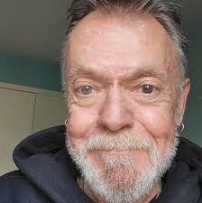 Good morning! Happy Hump Day! 🥴☕🇨🇴🤣