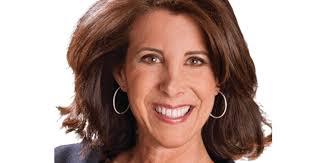 Leslie Harwood's Instagram, Twitter & Facebook