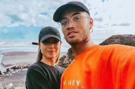 Australian Idol winner Stan Walker just got engaged.