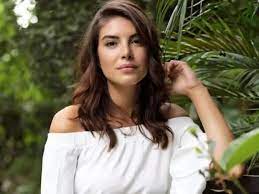 دنيز باسكال فضيلة و بناتها سر فضيلة و بناتها حب رزان و أناس صور فضيلة و بناتها long hair styles hair styles beauty