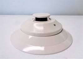 A smart smoke detector is packaged with an inseparable cable, with connectors on the ends. Lot Of 4 Honeywell Notifier Np 100 Photoelectric Smoke Detector