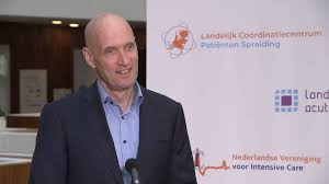 Rutte zei toen tijdens een persconferentie dat het virus bezig was met een gevaarlijke opmars. 1 5 Meter Samenleving Als Nieuwe Normaal Blijf Updaten En Wees Duidelijk Nos