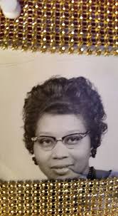 Grand Mother Fannie Naomi Smith our Mymee. With all of her children Marva  Vincent Smith Runtha Giddens Sheila Kim ( RIP) Uncle Delmas